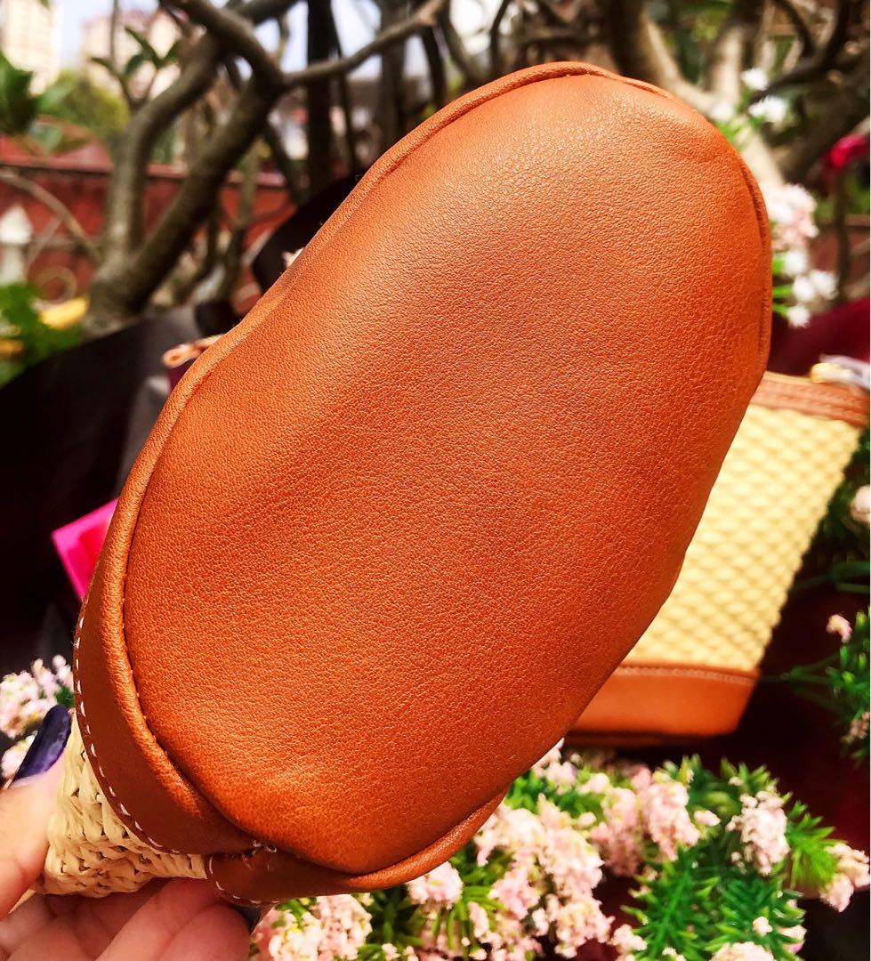 ESTEE LAUDER,กระเป๋าใส่เครื่องอาง,ESTEE LAUDER Weave Make up Pouch x Amba Locke,